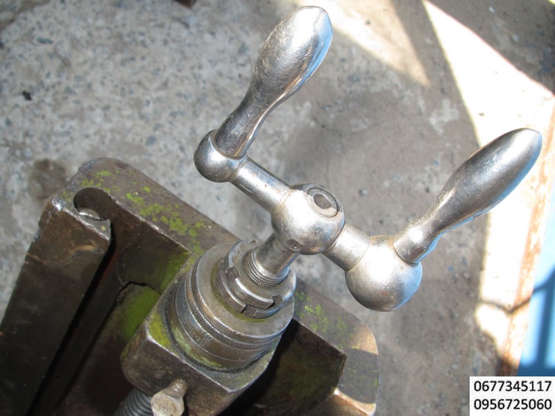 резцедержатель станок токарно винторезный дип 300  1м63 суппорт верхний рязанец тбилисец